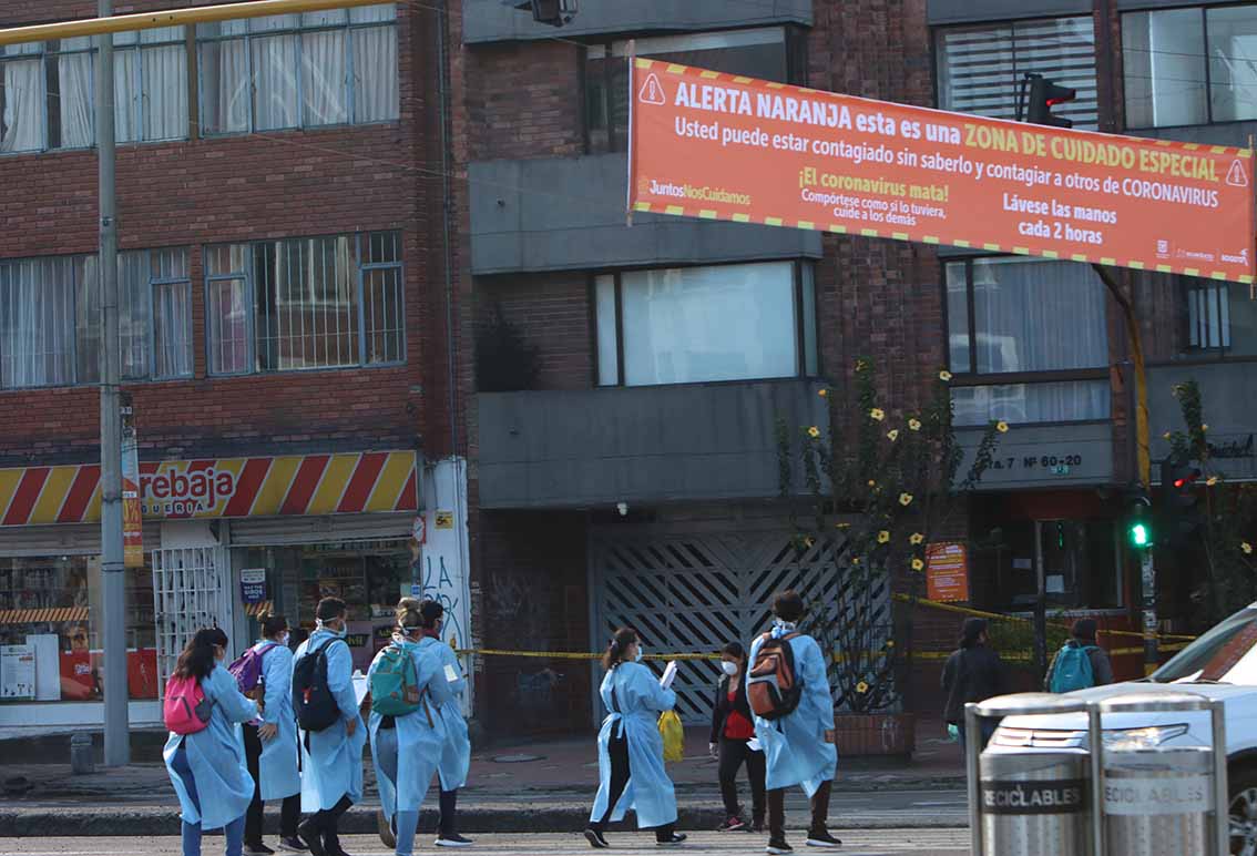 Desinfección en Chapinero / Alerta naranja en Bogotá por coronavirus