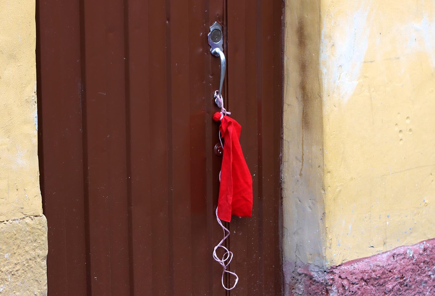 Cacerolazo en el centro para pedir ayudas