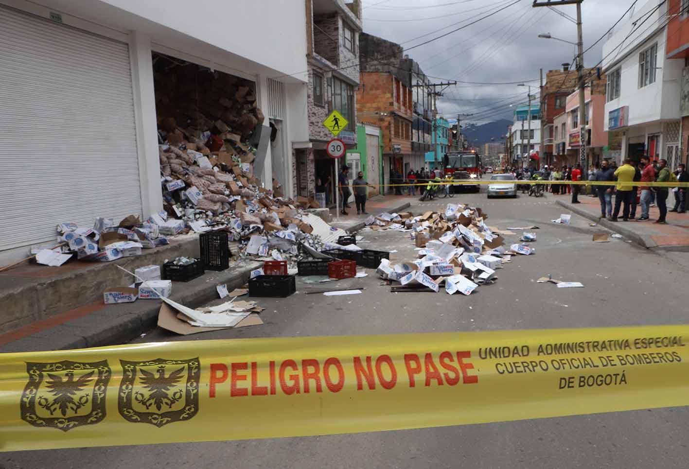 Desplome de bodega de supermercado en Ciudad Bolívar