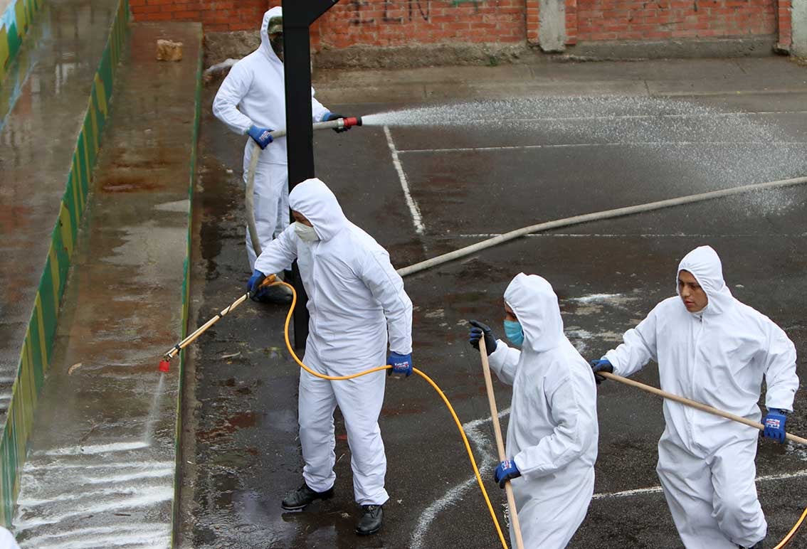 Desinfección en zonas de cuidado especial / Coronavirus en Bogotá