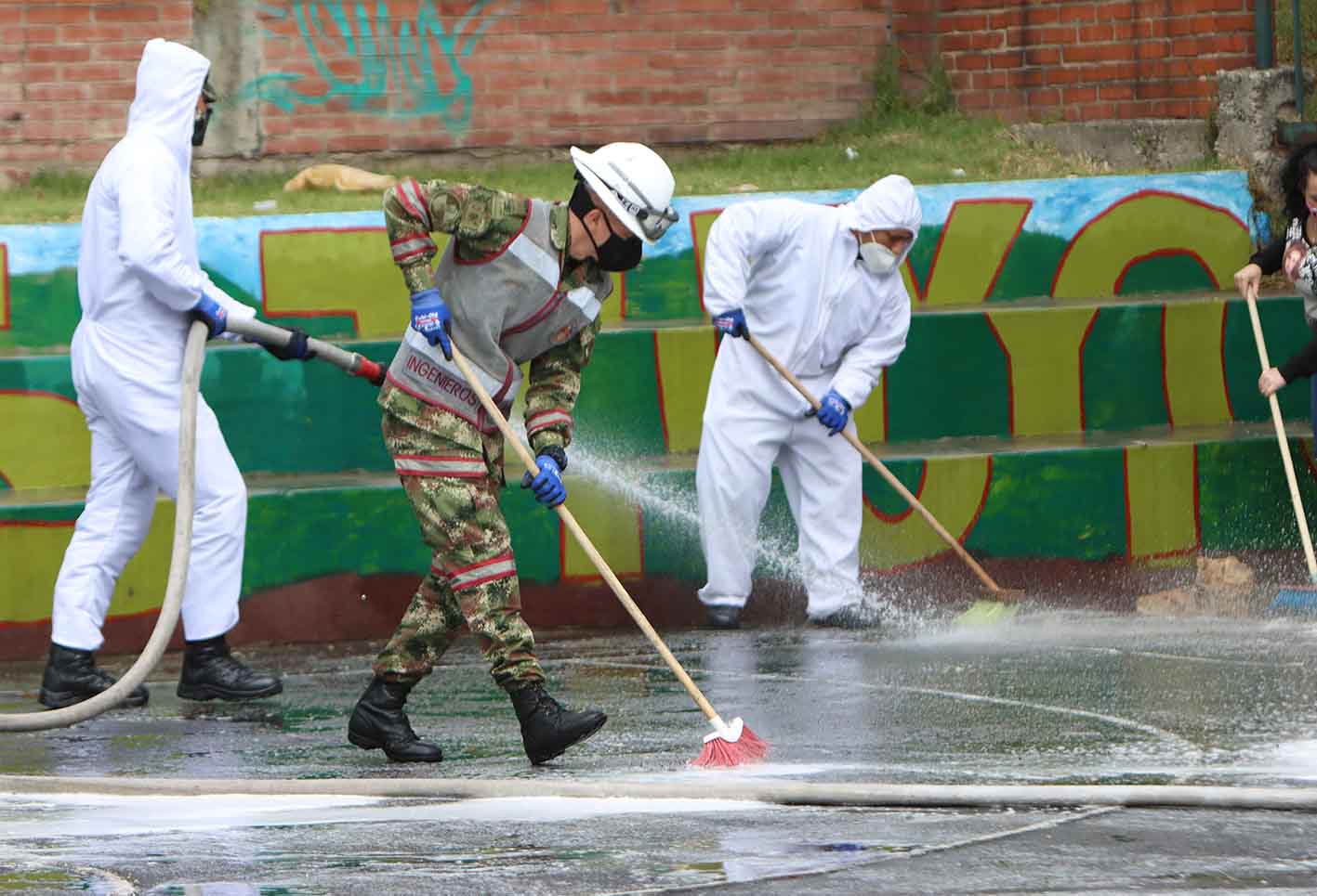 Desinfección en zonas de cuidado especial / Coronavirus en Bogotá