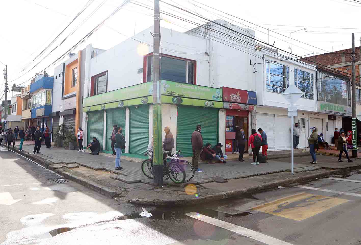 A pesar de cuarentena Kennedy se ve con afluencia de personas