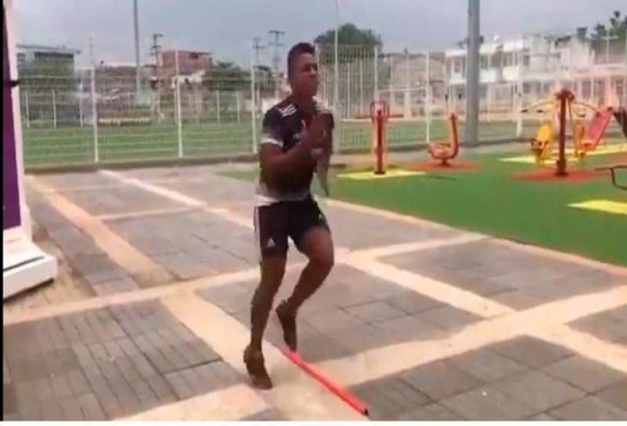 Aparición de fantasma en parque de Cartagena causa terror en las redes sociales