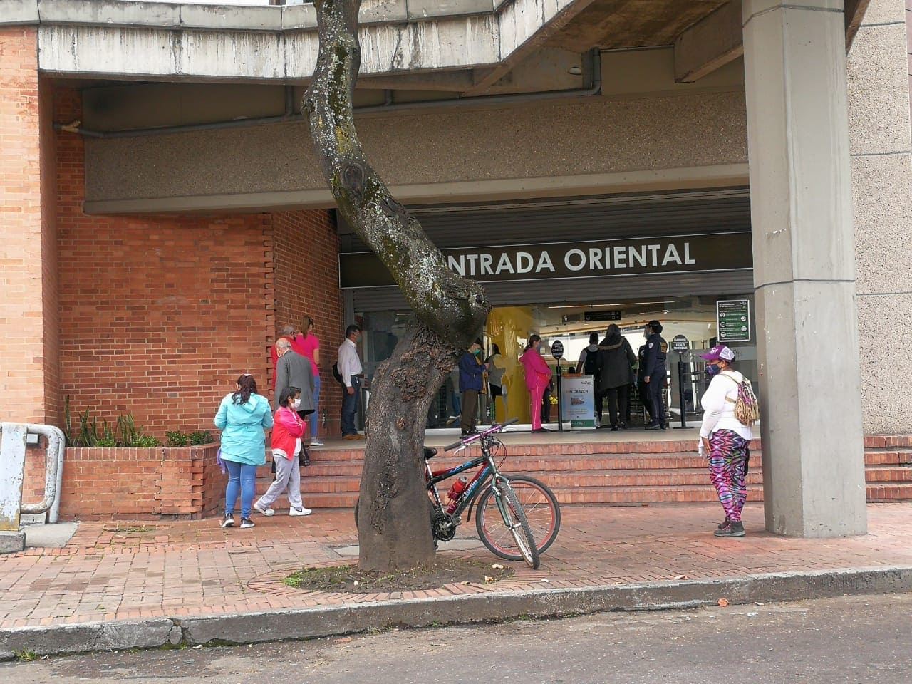 Día sin IVA: Colombianos no salieron y prefirieron las filas virtuales