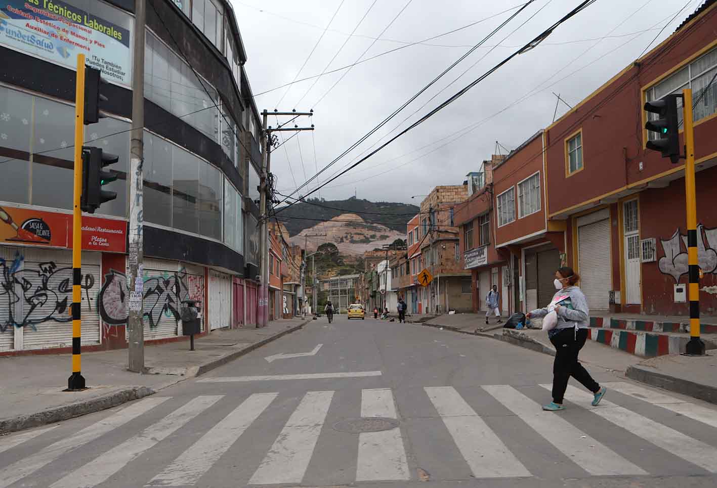 Cuarentena sectorizada en Bogotá / Desinfección de calles en Usme / Coronavirus en Bogotá
