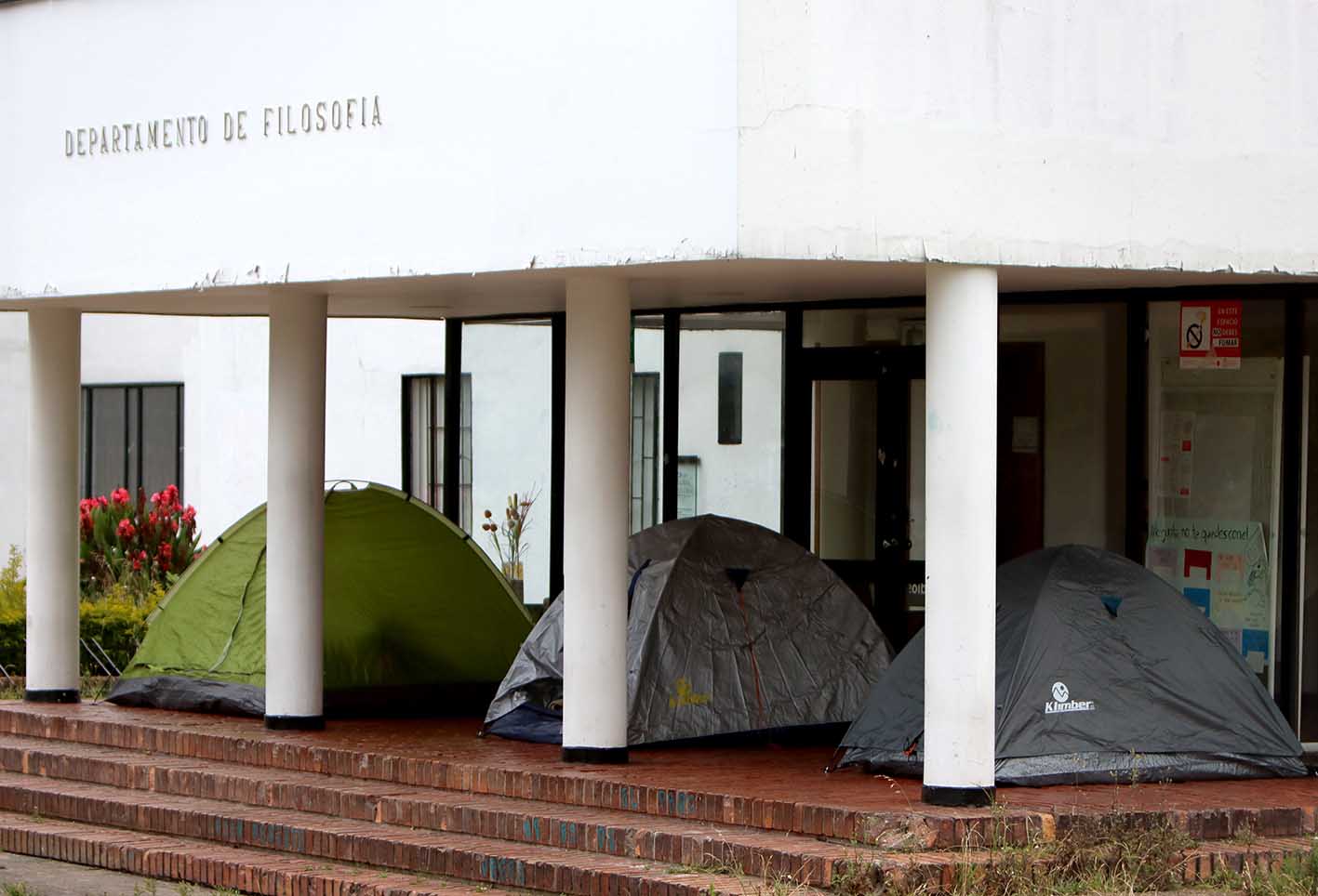 Toma de estudiantes de Universidad Nacional / Protestas de estudiantes por matrículas