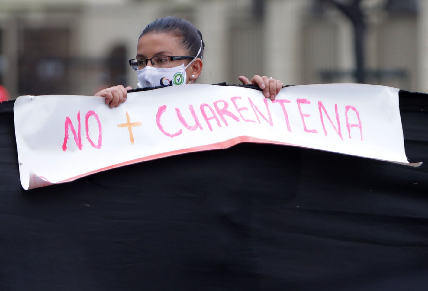 Protestas de comerciantes paralizan a Bogotá