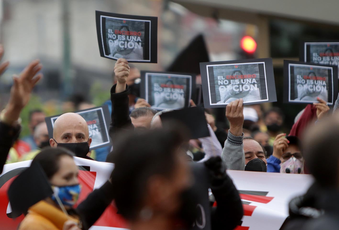 Protestas de comerciantes paralizan a Bogotá