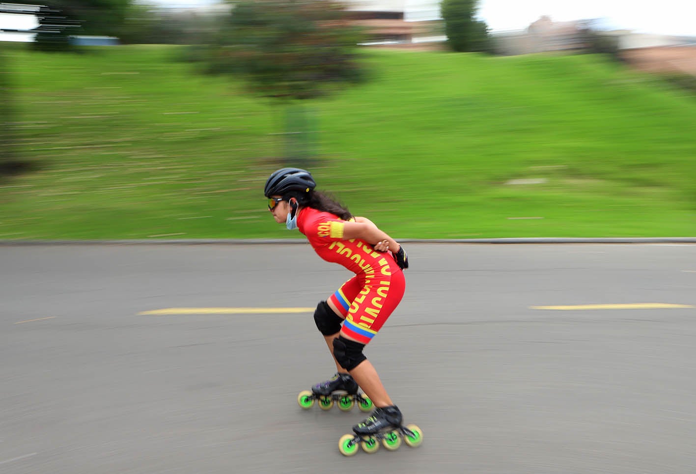 Nueva normalidad en Bogotá / Deportistas con tapabocas en parques de Bogotá