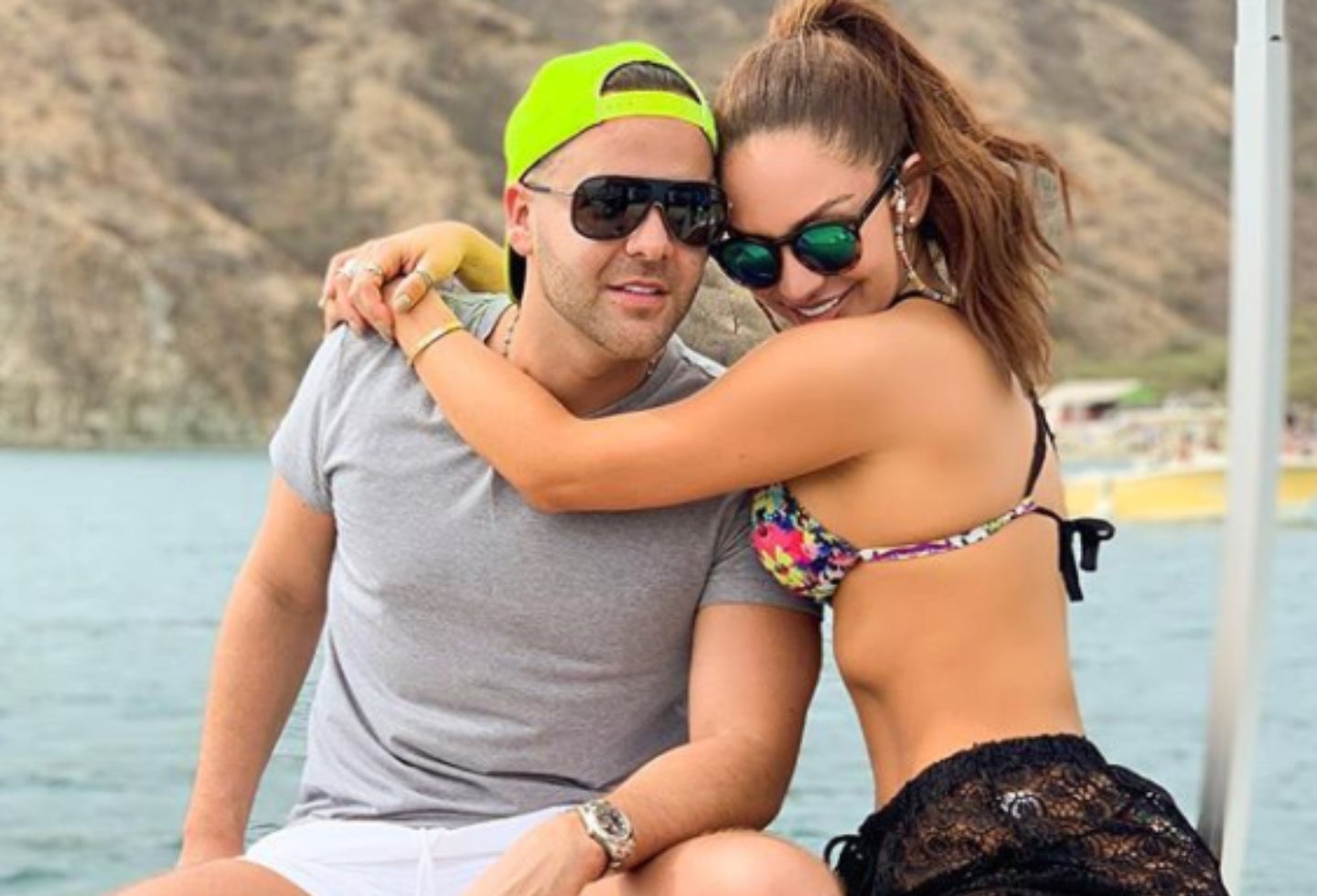 Kimberly Reyes y su esposo