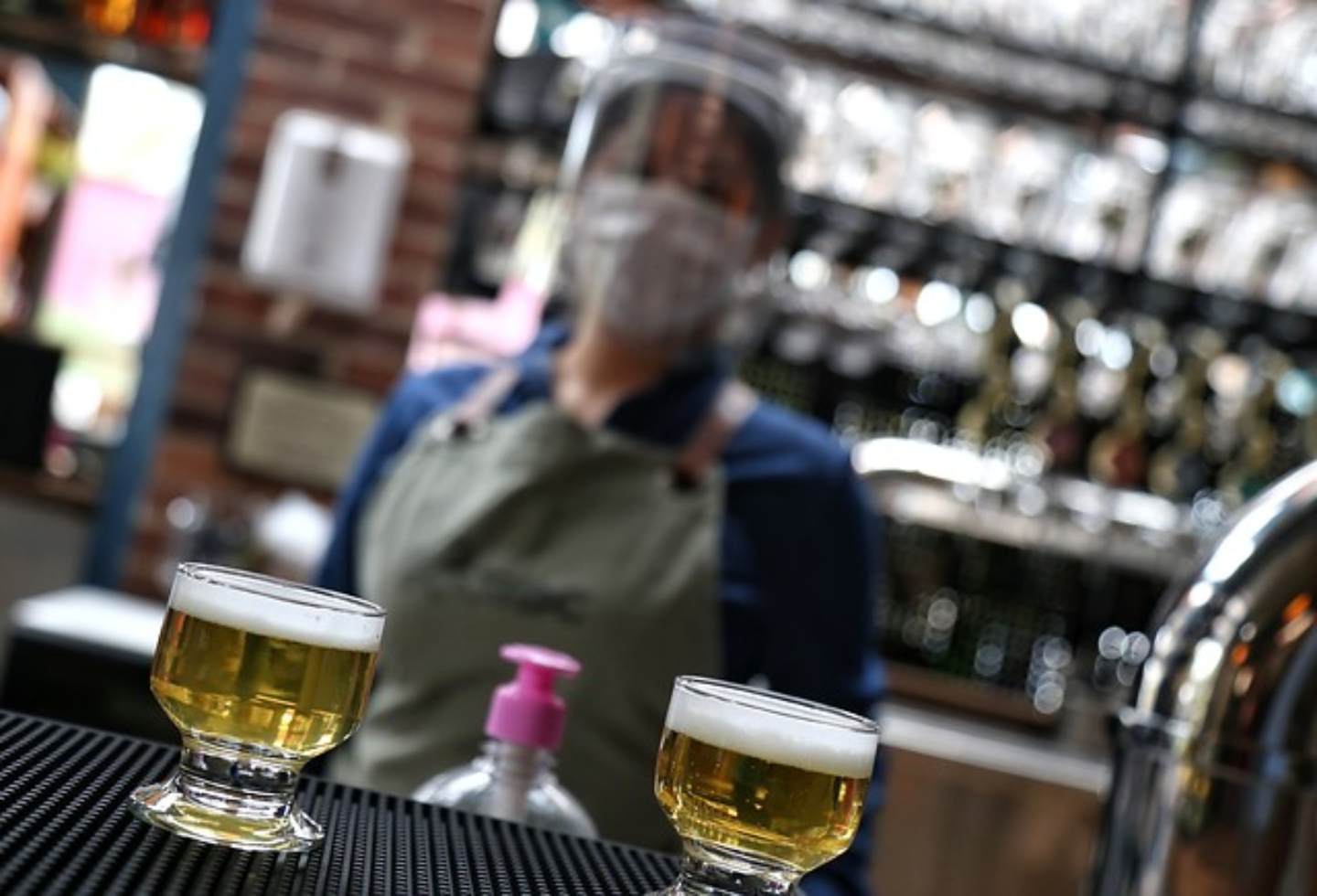 ¿Restaurantes bogotanos podrán vender licor con condiciones?