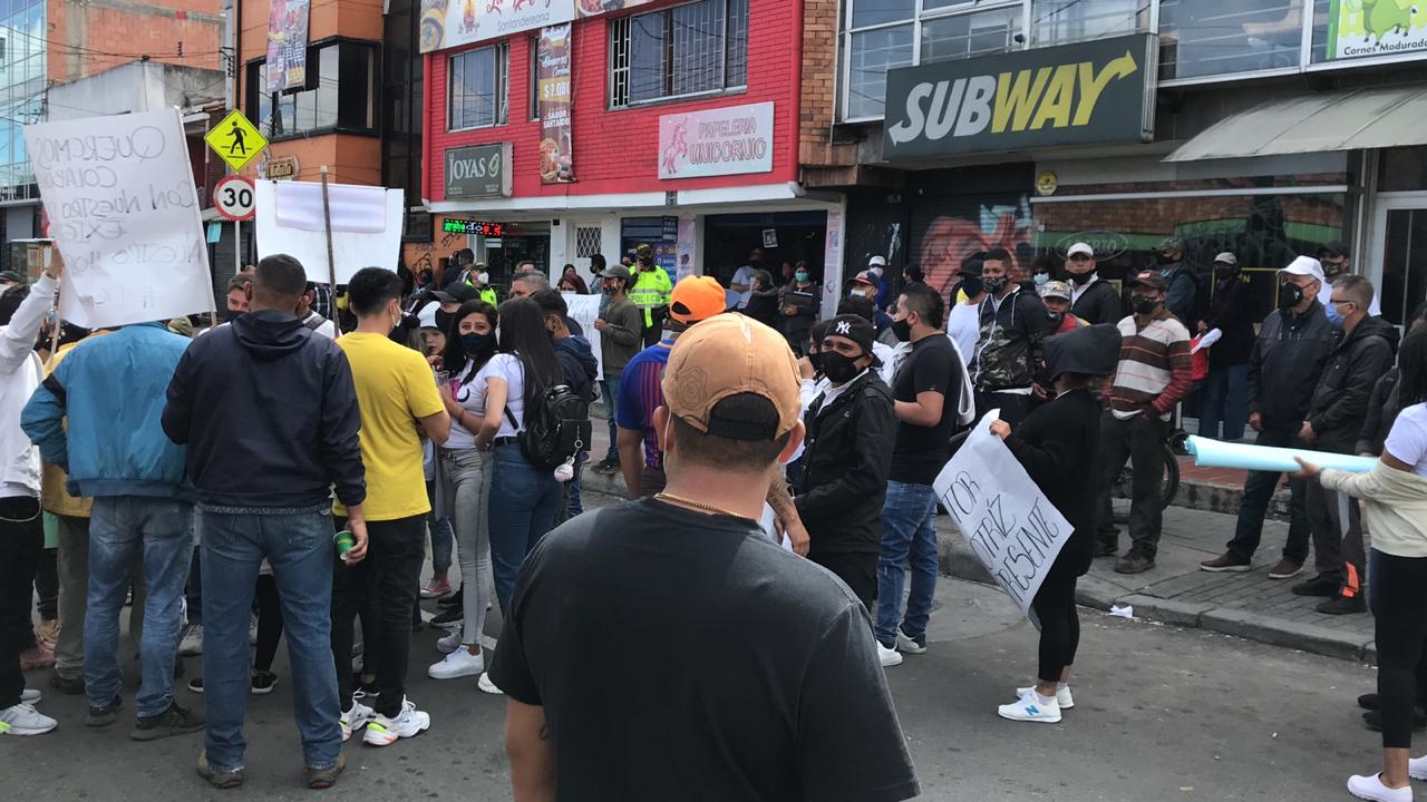 Comerciantes protestan en Bogotá por medidas de la Alcaldía en medio de la pandemia