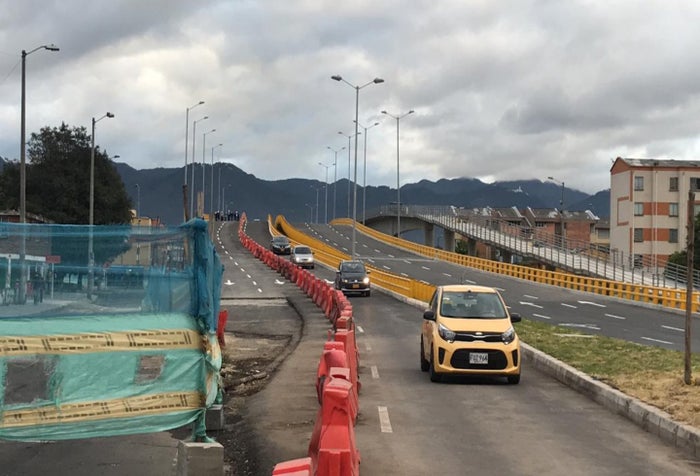 Habilitan puente en la Avenida Mutis en Bogotá