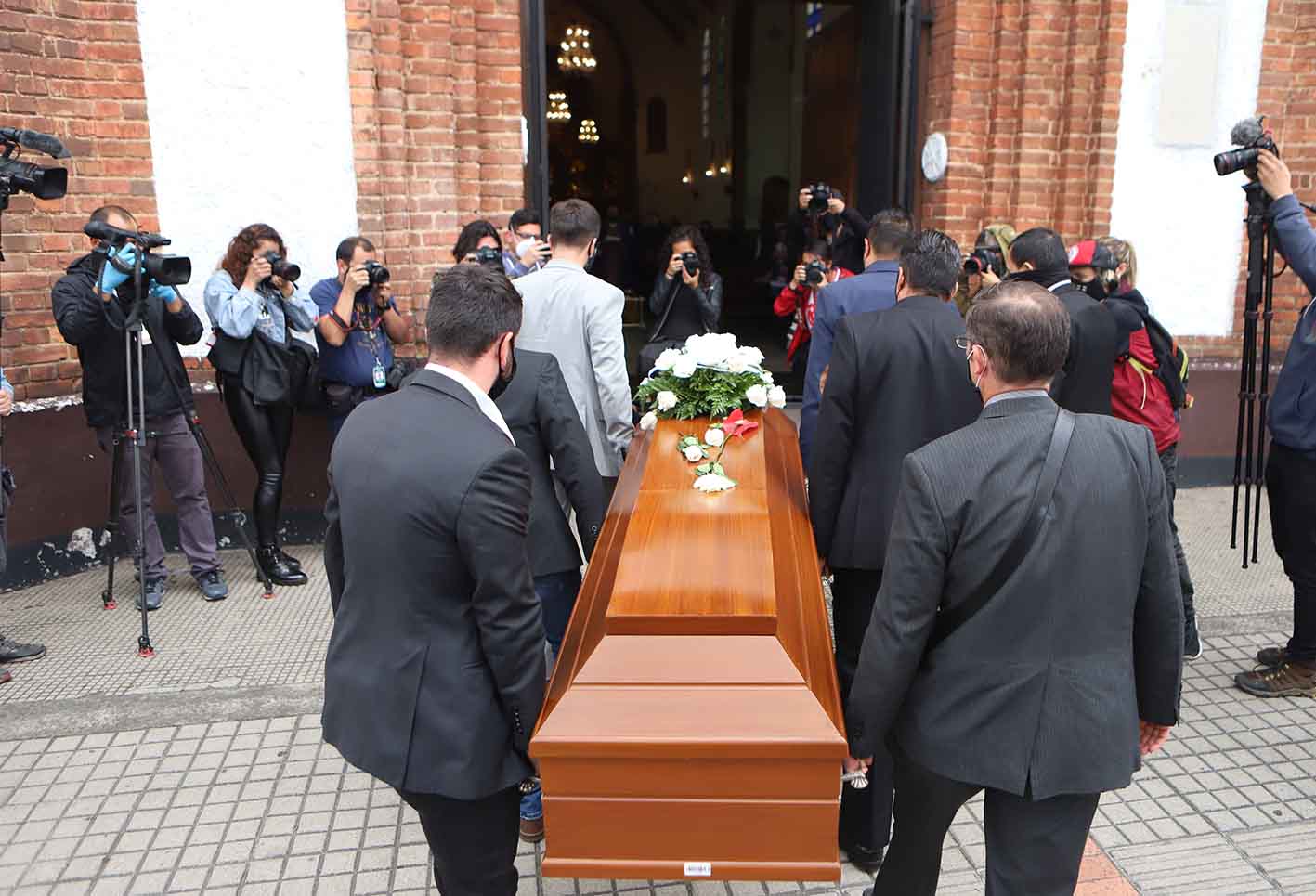 Javier Ordóñez: su sepelio fue entre peticiones de sus familiares de justicia