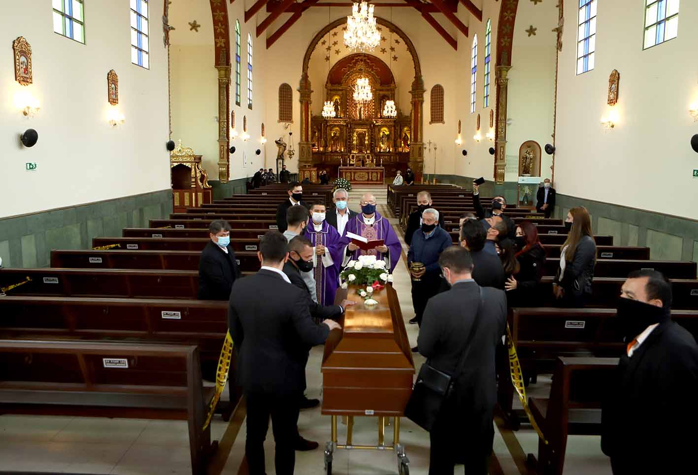 Javier Ordóñez: su sepelio fue entre peticiones de sus familiares de justicia