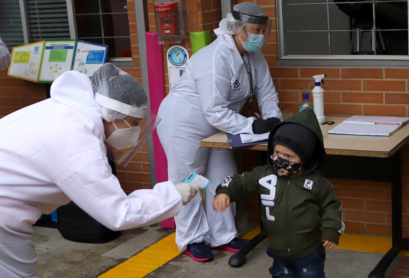 Jardines infantiles vuelven en pandemia / Niños en medio de covid-19