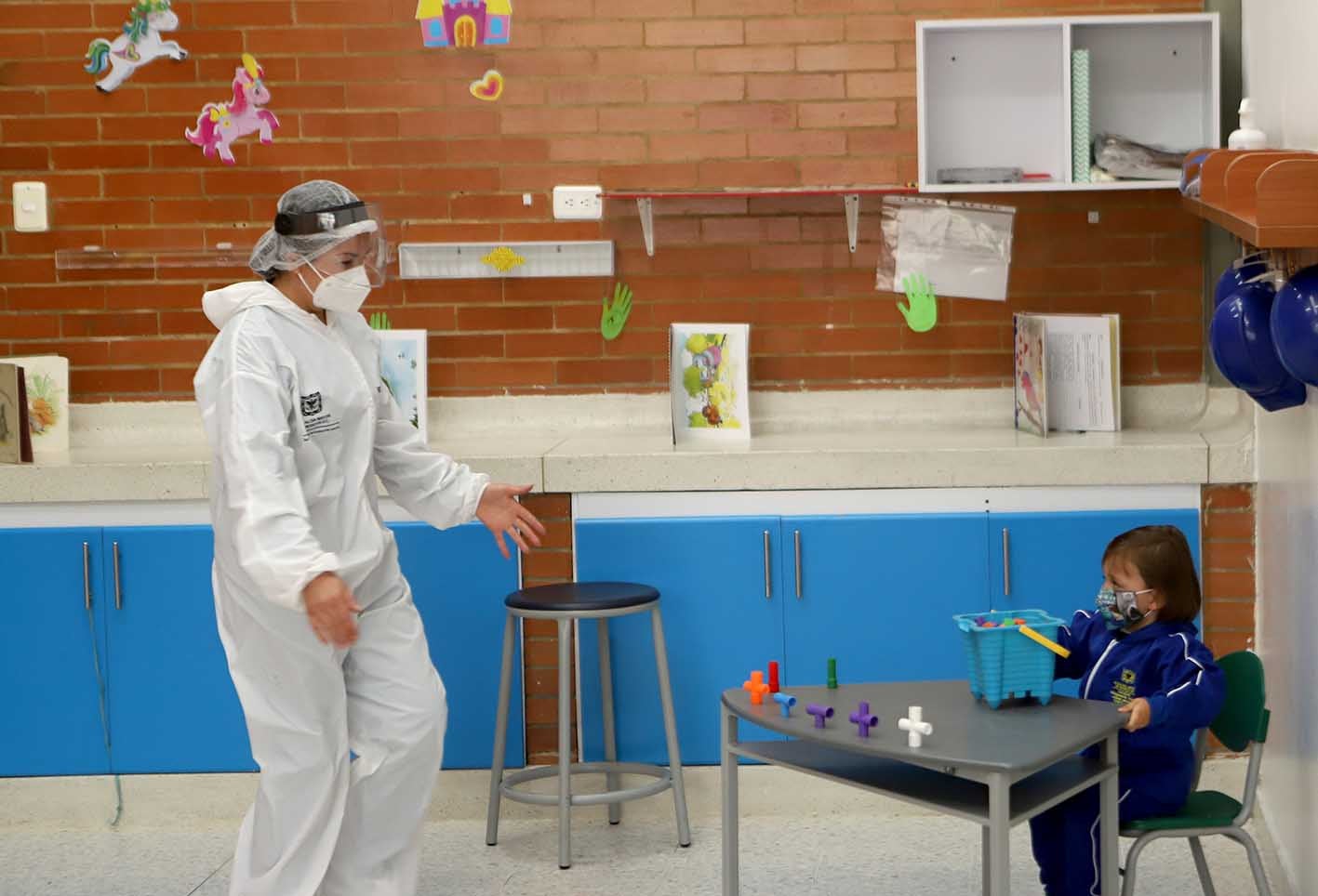 Jardines infantiles vuelven en pandemia / Niños en medio de covid-19