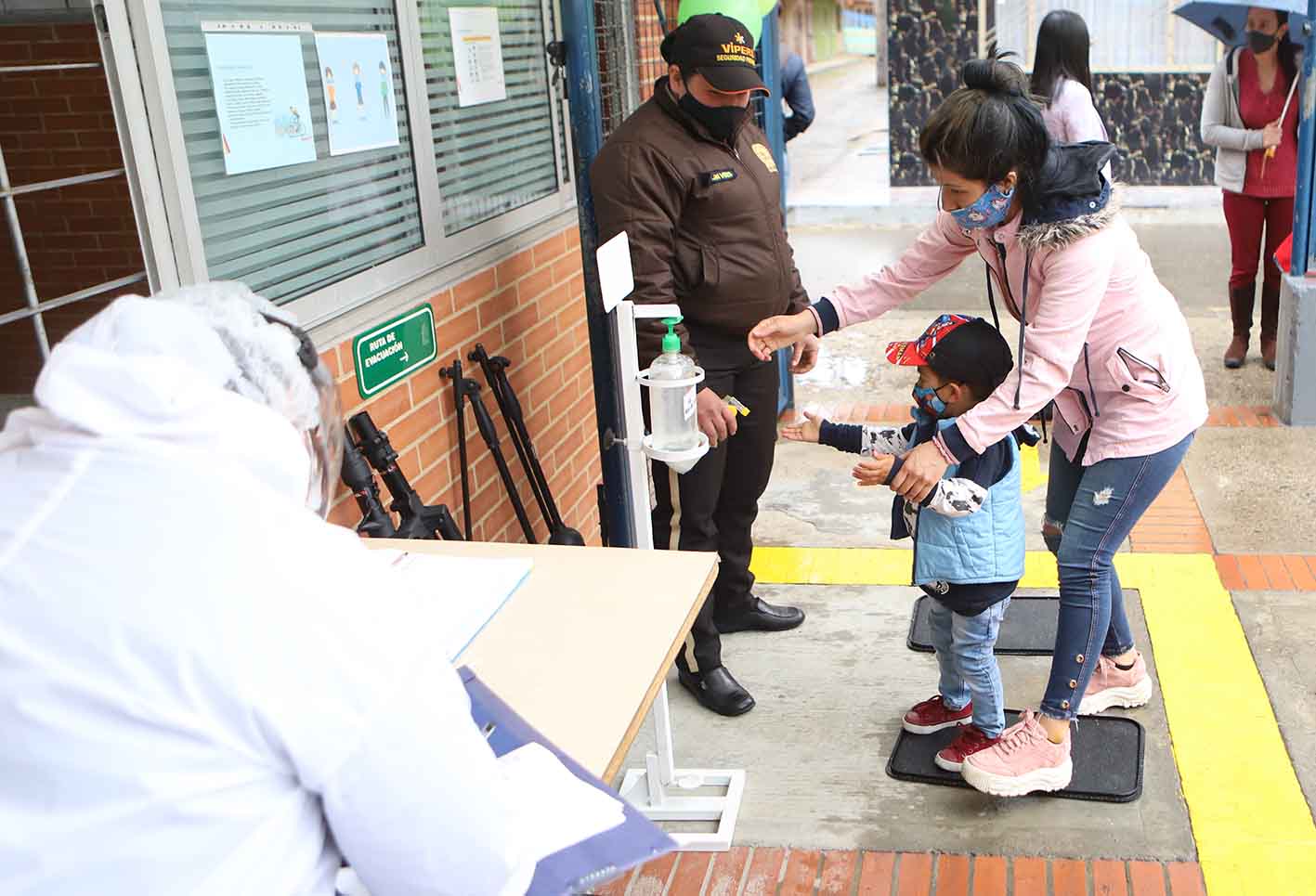 Jardines infantiles vuelven en pandemia / Niños en medio de covid-19