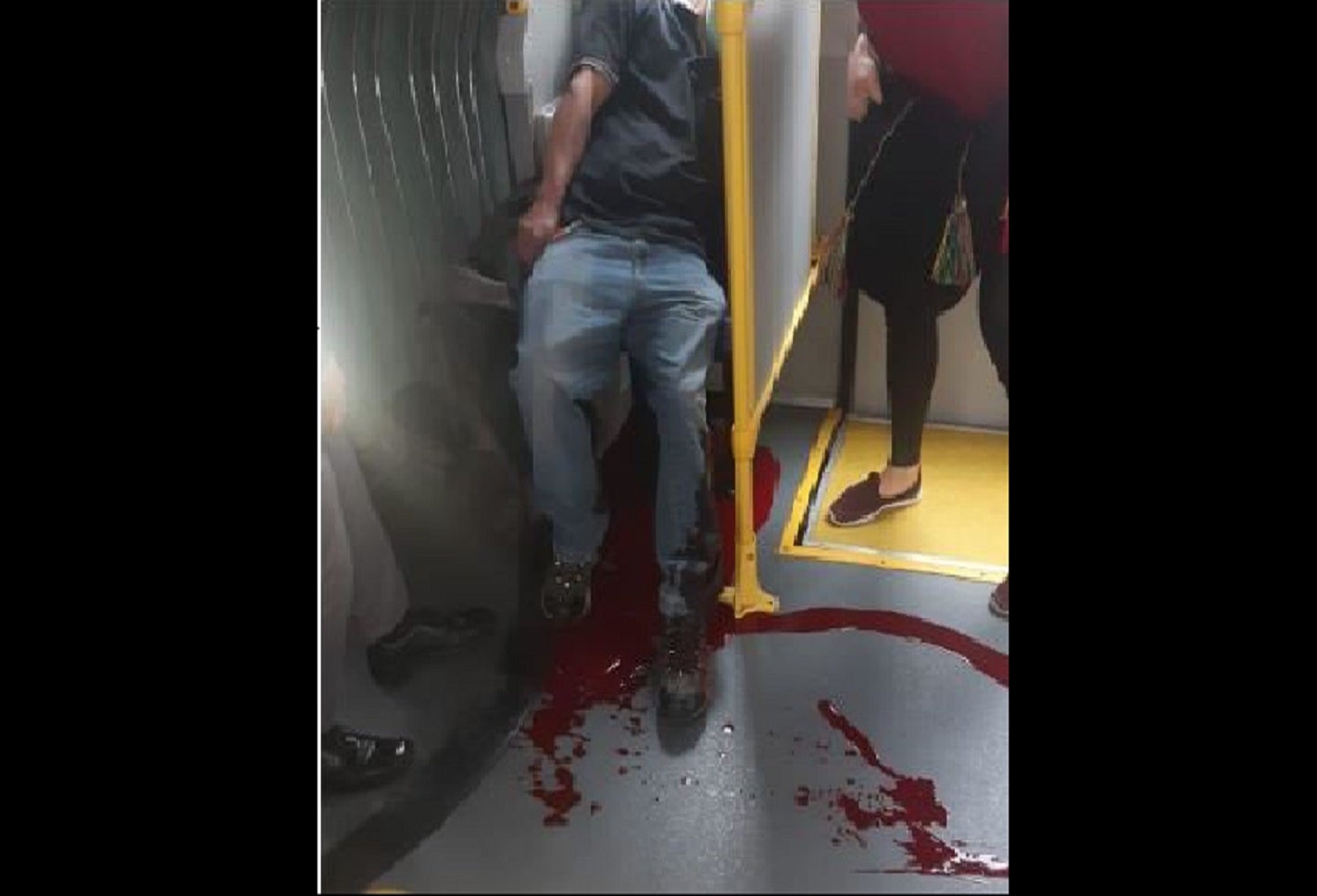 Hombre asesinado durante robo en Transmilenio en Bogotá