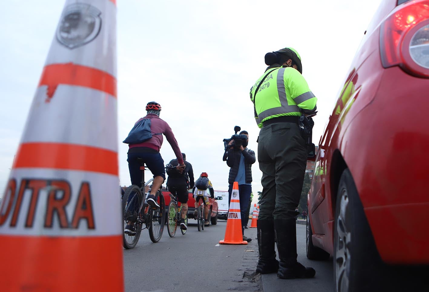 Multas a quienes incumplen pico y placa en Bogotá