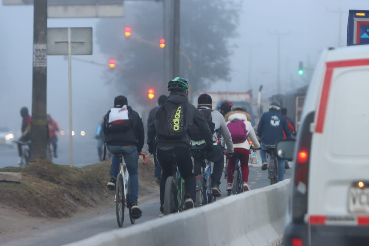 Inicia protesta por parte de conductores contra ciclorruta de Calle 13