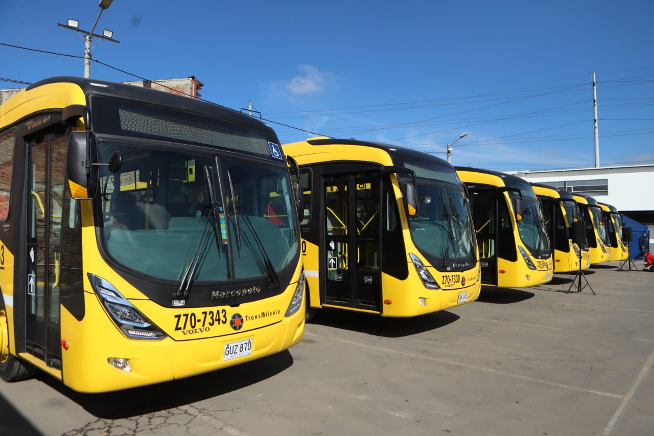 Nuevos buses amarillos de Transmilenio