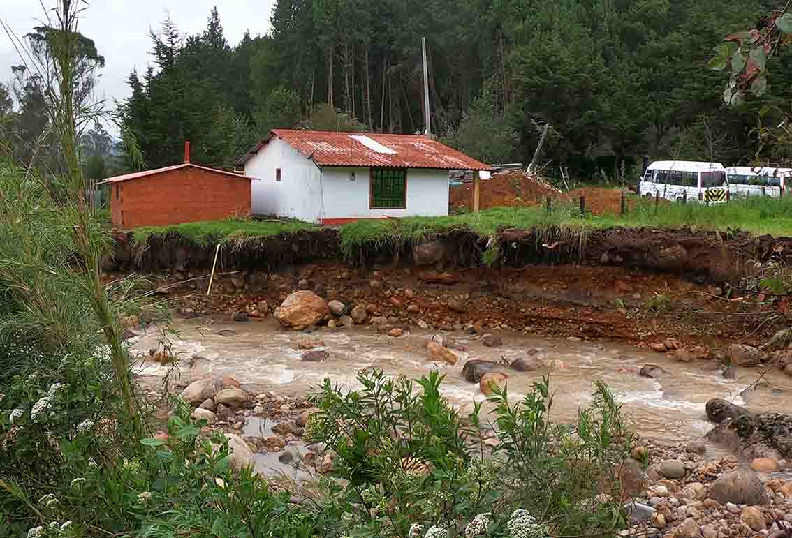 Deslizamientos de tierra y desbordamiento de afluentes en Usme y Ciudad Bolívar
