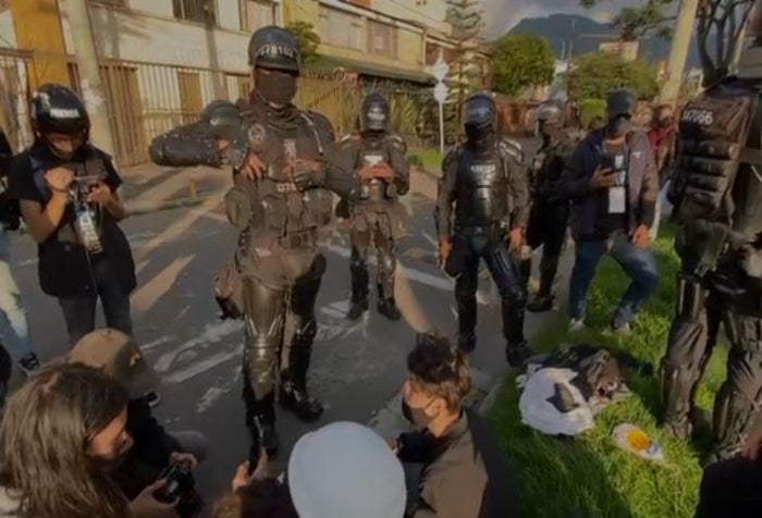 [Video] Menor en la marcha asegura que el Esmad le dio patadas en el rostro