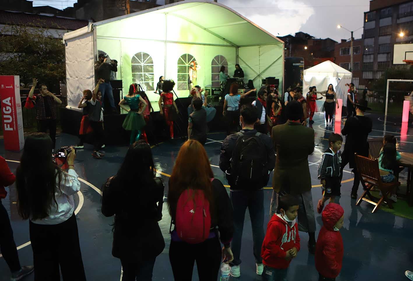 Novenas navideñas al aire libre en Bogotá