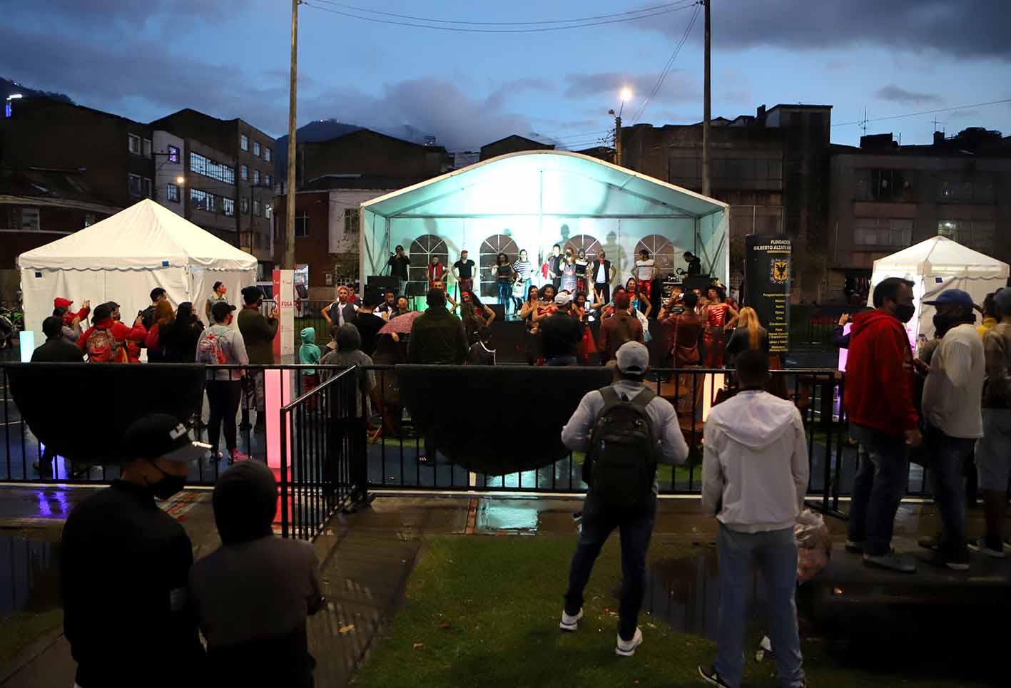 Novenas navideñas al aire libre en Bogotá