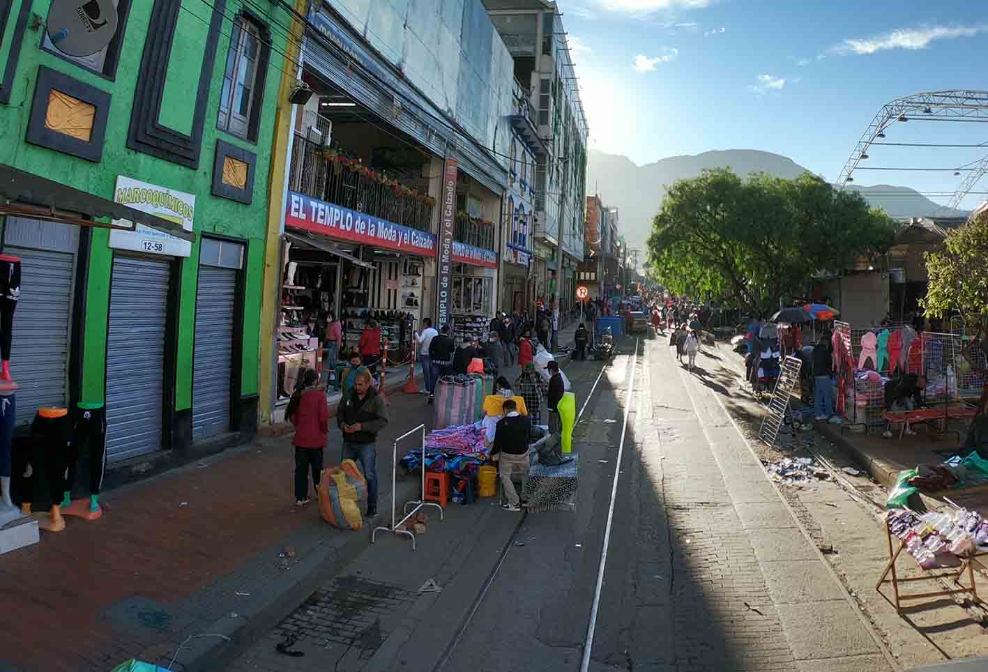 San Victorino – vendedores informales no respetan distanciamiento