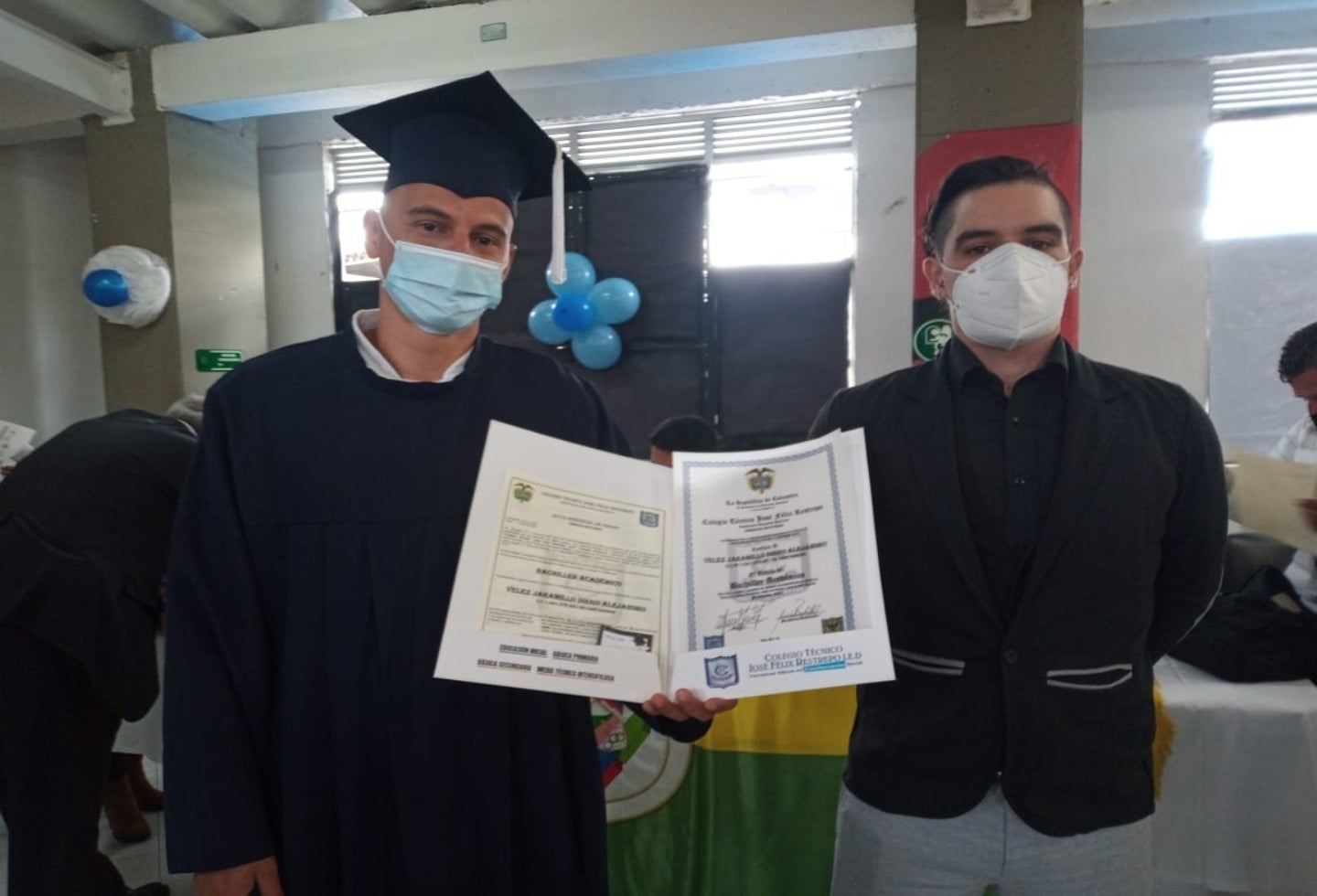 Se graduaron del bachillerato 135 exhabitantes de calle en Bogotá