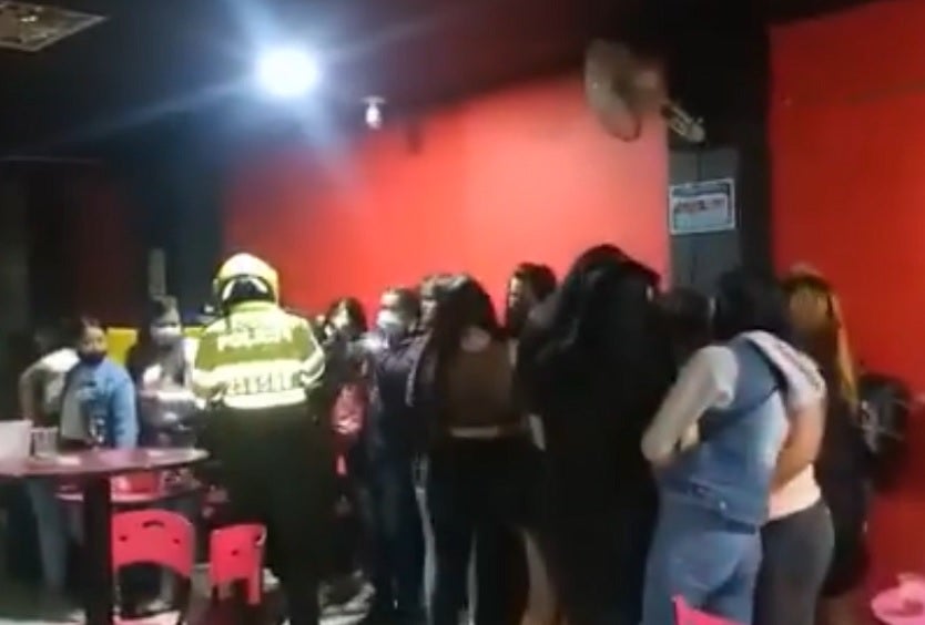 Fiesta clandestina en Kennedy