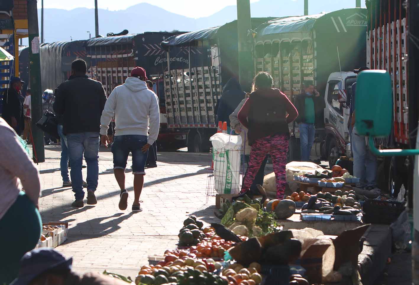 Afueras de Corabastos en medio de cuarentena en localidad de Kennedy