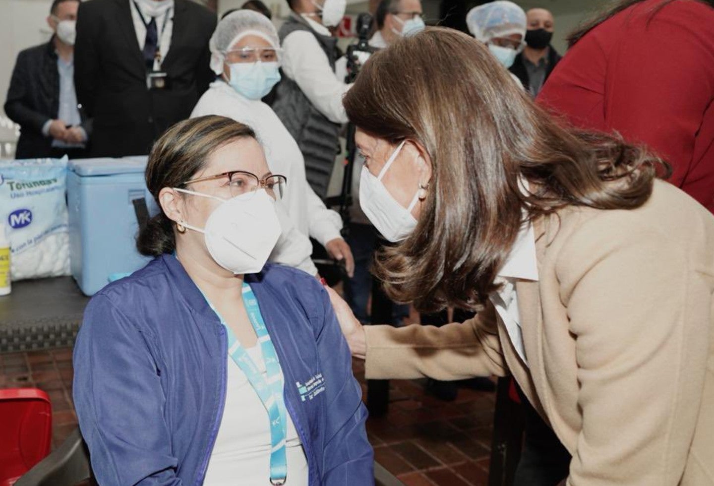 Primeros vacunados contra covid-19 en el hospital de Kennedy, en Bogotá