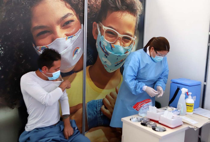 Vacunación contra la covid 19 en Clínica Colombia de Bogotá