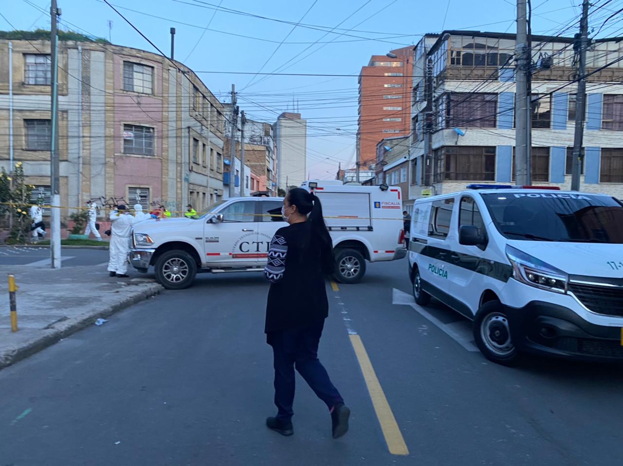 Balacera deja un muerto durante robo de Vehículo