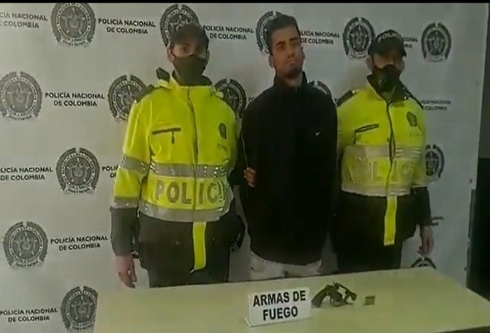 Extranjero que intentó atacar a las autoridades con revólver en Bogotá