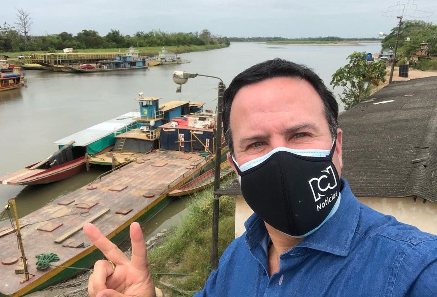 Presentador Felipe Arias