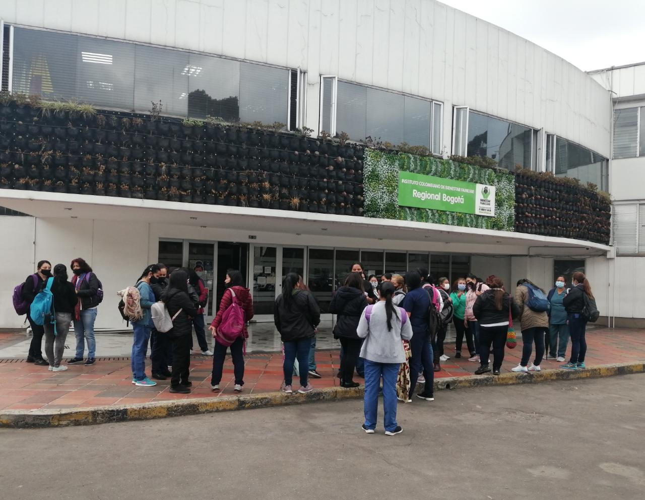 Protesta de madres comunitarias en Bogotá