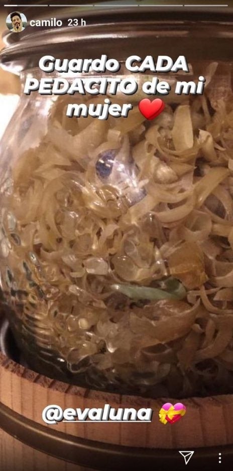 Falsa imagen de las uñas de Evaluna y Camilo