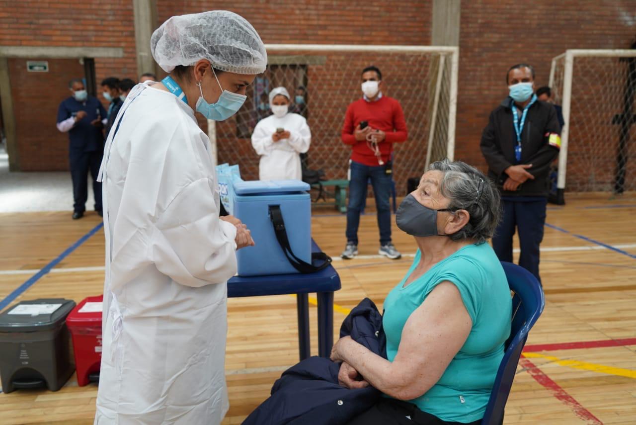 Vacunación Bogotá.