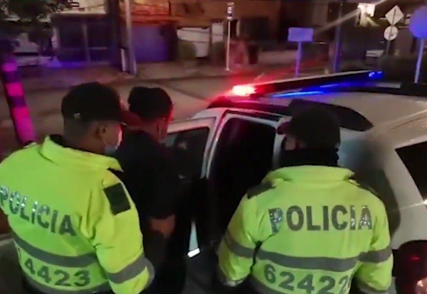 Capturan a tres falsos policías