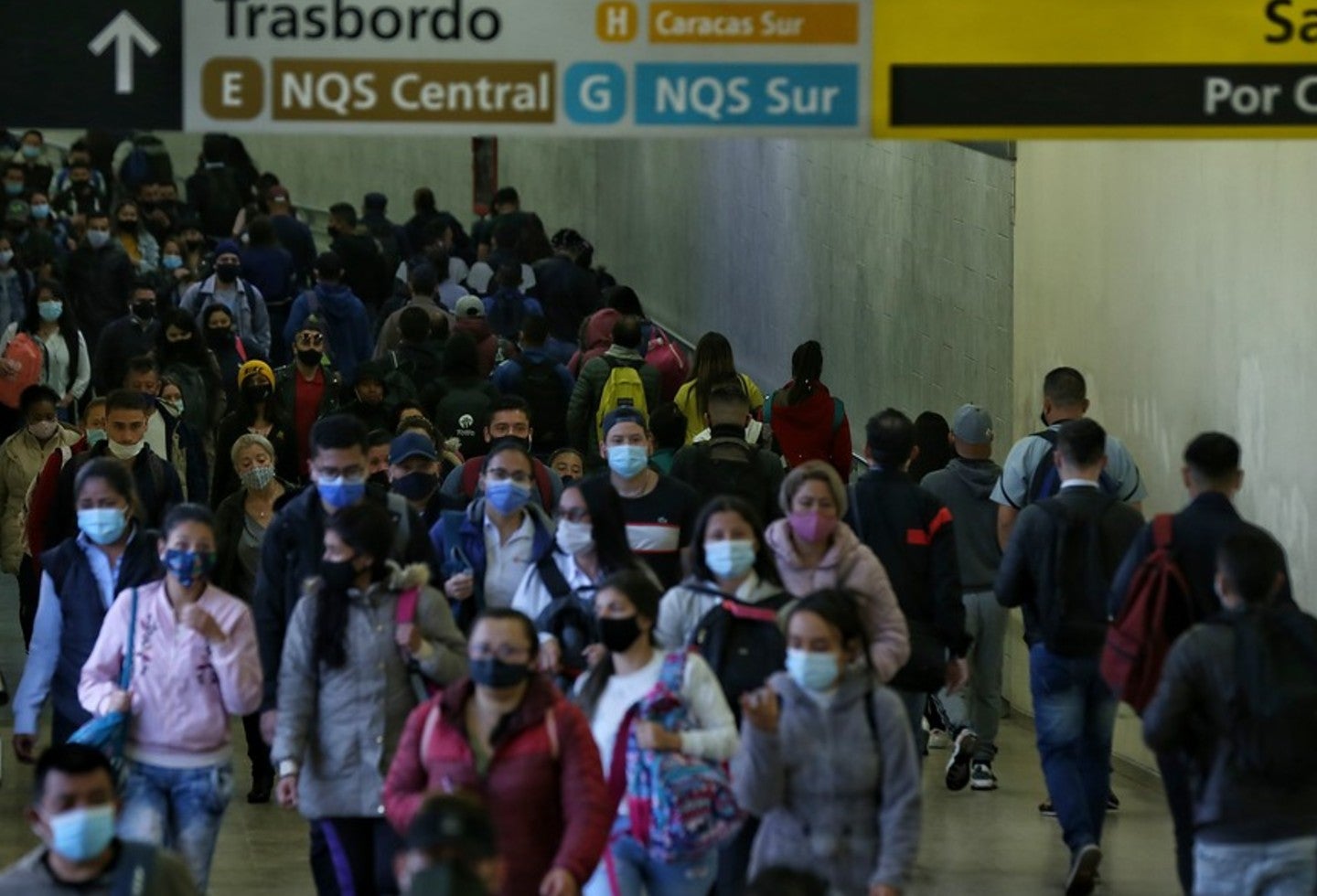 Aglomeraciones en Transmilenio en tercer pico de contagios de covid-19