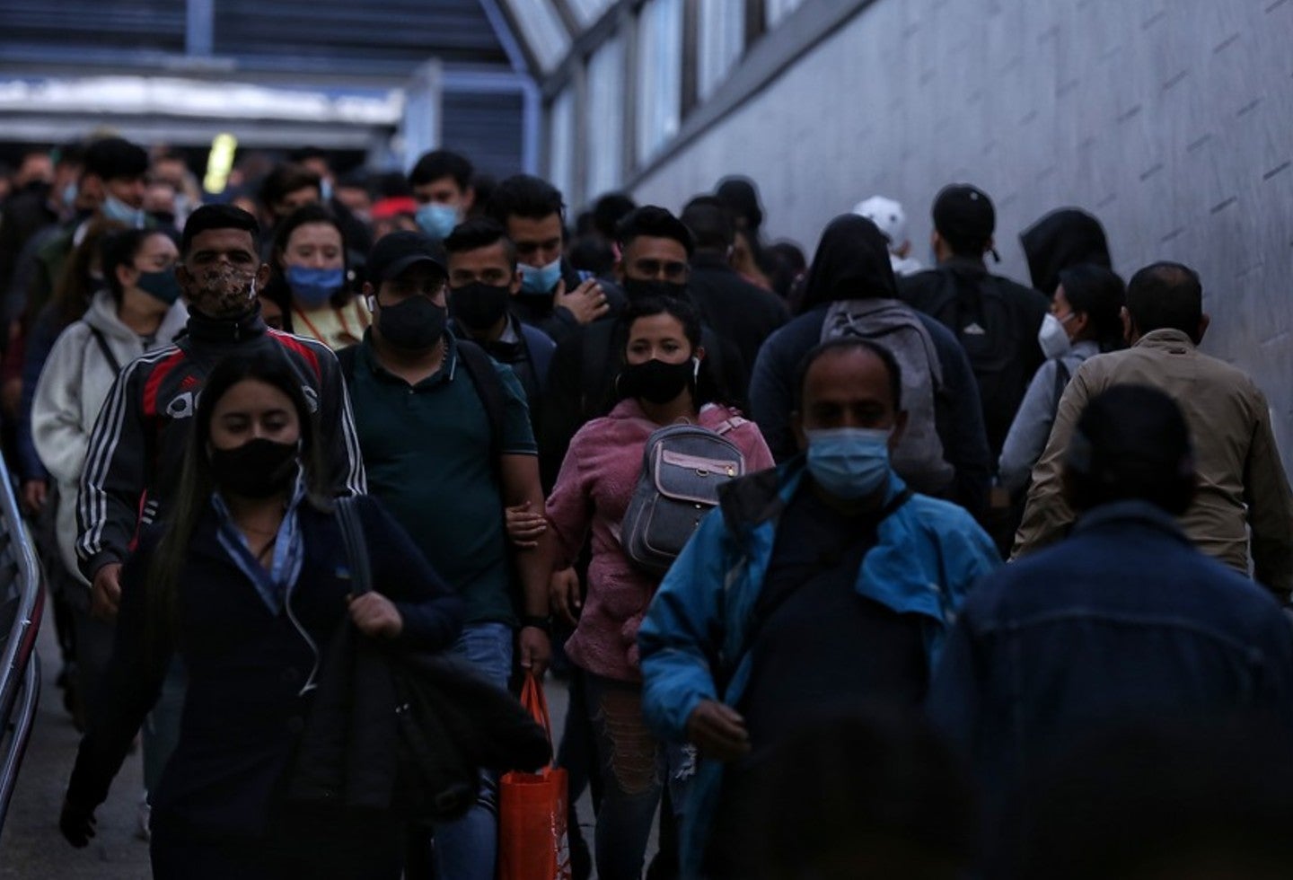 Aglomeración en Transmilenio en medio de tercer pico de coronavirus