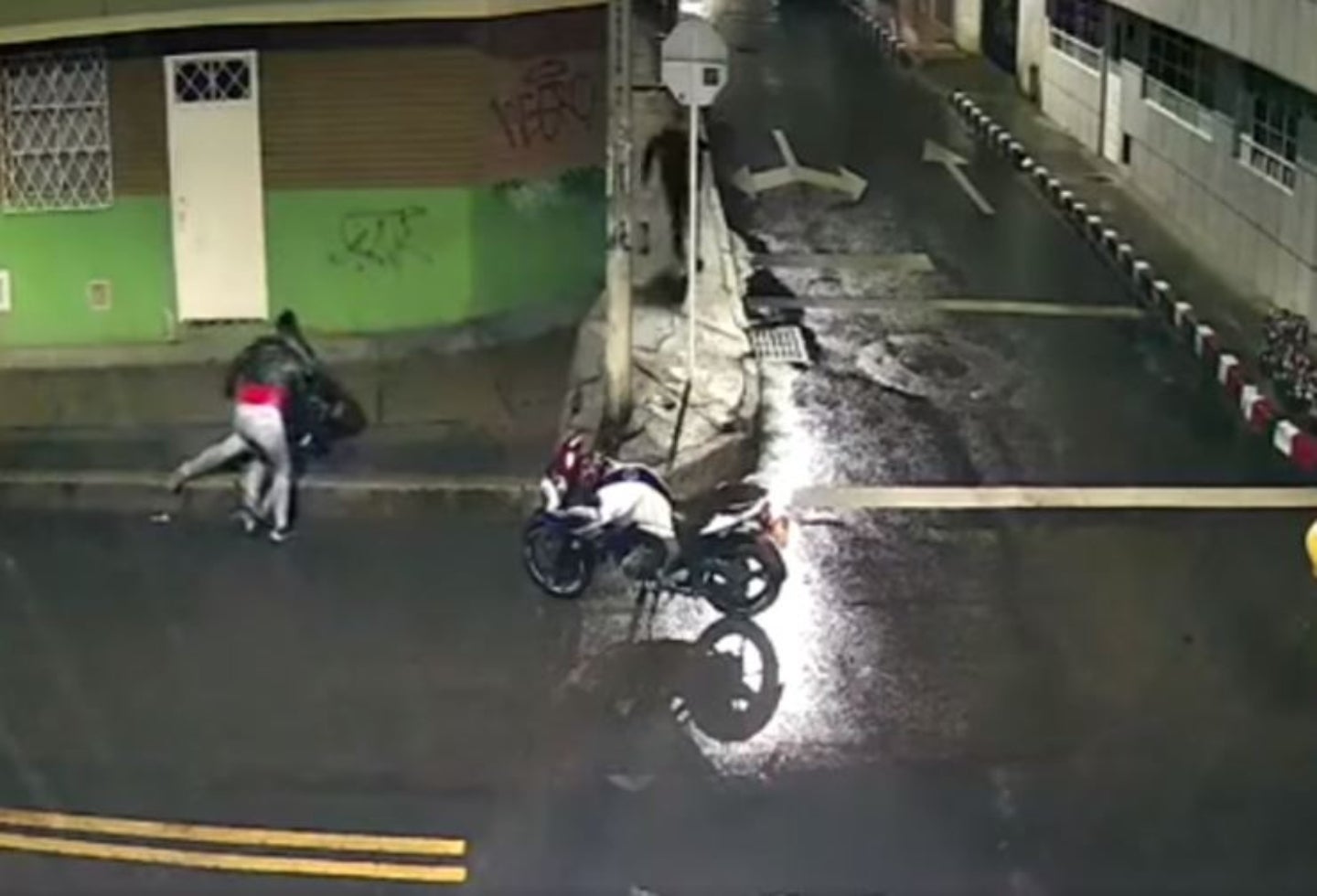 Hombre recibe puñaladas tras intentar detener robo en Bogotá