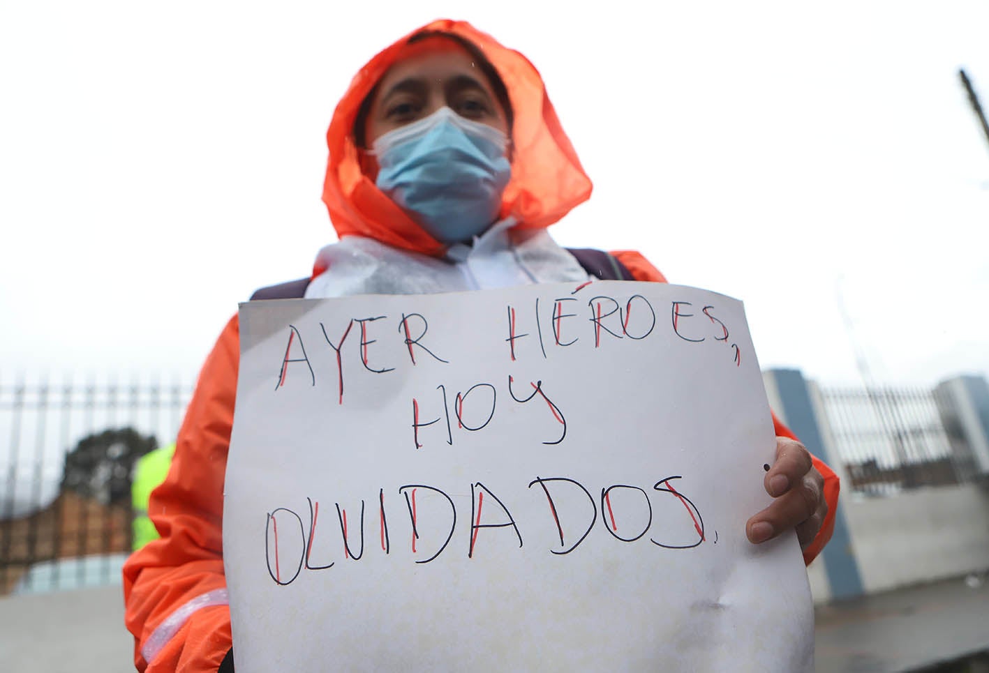 Empleados del hospital La Samaritana protestaron en el sur de Bogotá