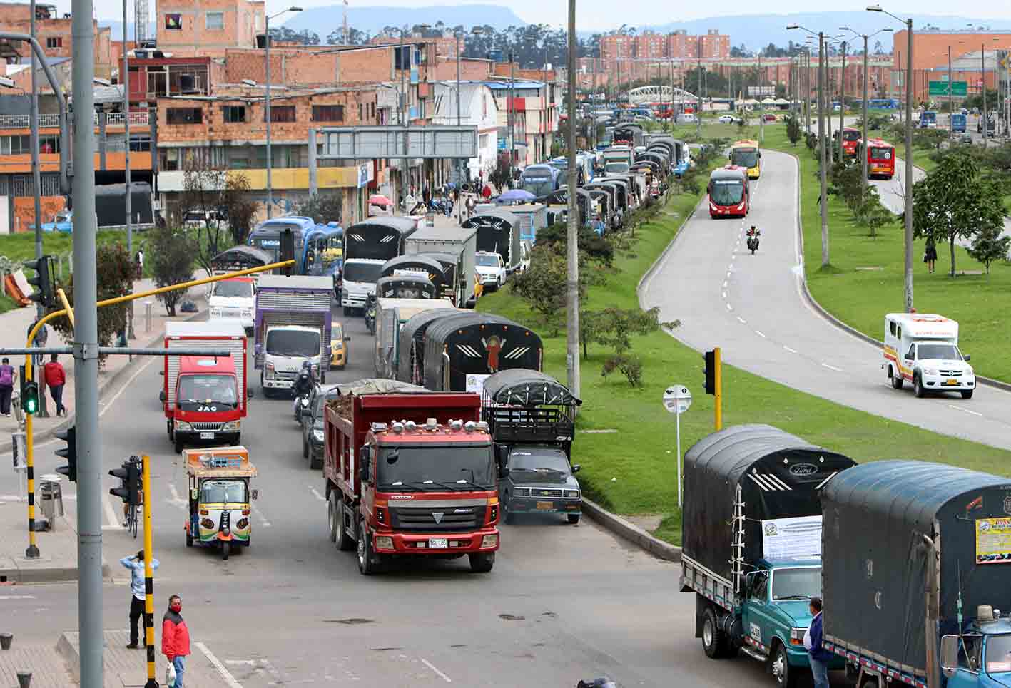 Más trancones en Kennedy: cierre de vía afectará a miles de conductores