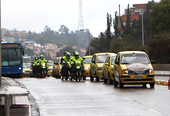 Taxistas: plan tortuga en Bogotá