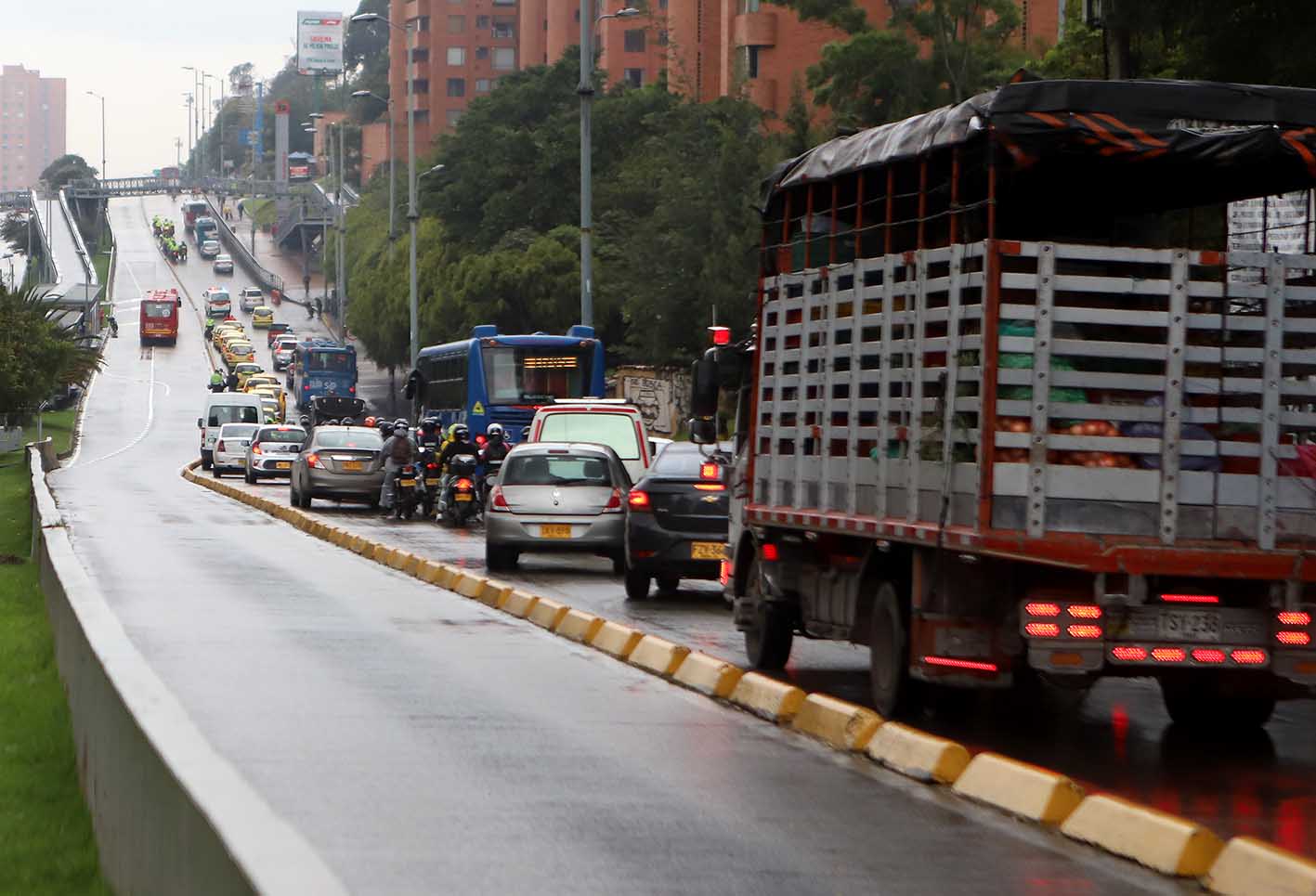 Taxistas: plan tortuga en Bogotá